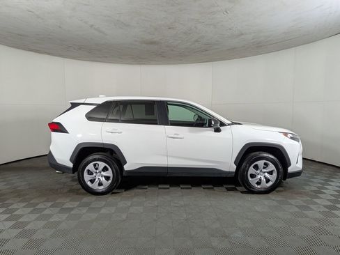 Used 2024 Toyota RAV4 LE image 6