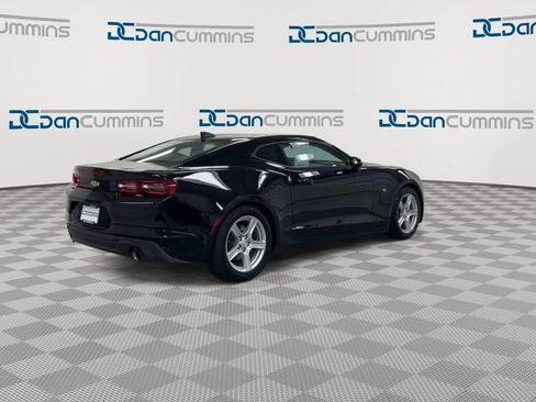 Used 2023 Chevrolet Camaro LT RWD image 8