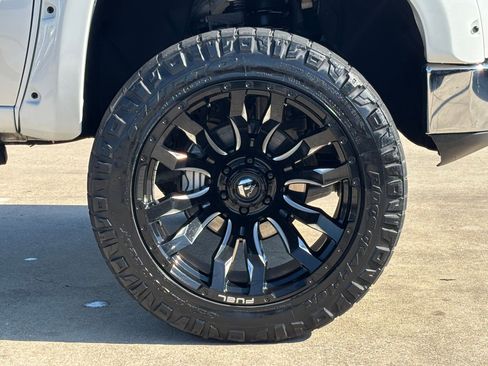 Used 2021 GMC Sierra 1500 SLT image 11