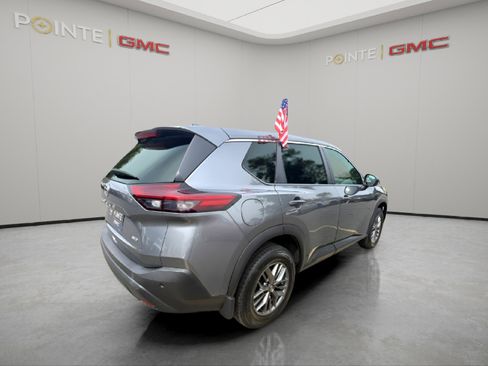 Used 2021 Nissan Rogue S image 5
