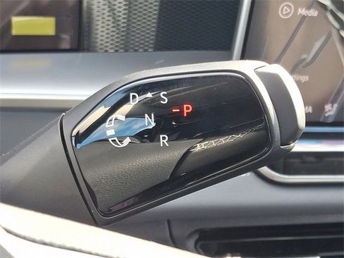 New 2026 Volkswagen Tiguan SE image 7