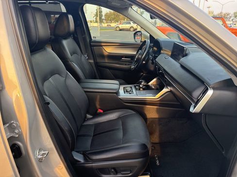 Used 2024 MAZDA CX-90 3.3 Turbo w/ Preferred Plus image 12