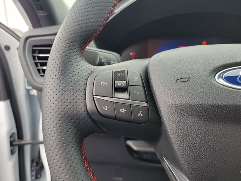 Used 2023 Ford Escape ST-Line w/ Tech Pack #1 FWD image 24