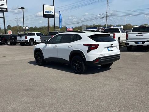 New 2026 Chevrolet Trax LT image 7