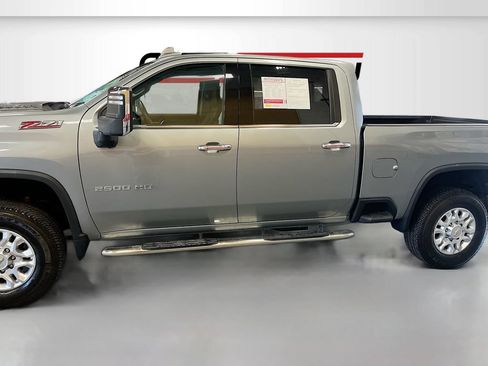 Used 2024 Chevrolet Silverado 2500 LTZ w/ LTZ Premium Package AWD/4WD image 4