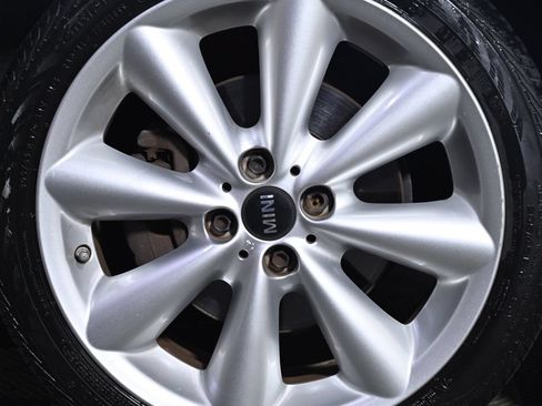 Used 2014 MINI Cooper Convertible FWD image 32
