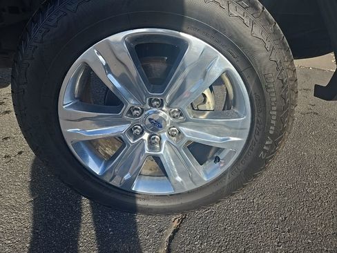 Used 2019 Ford F150 Platinum w/ Equipment Group 701A Luxury image 41