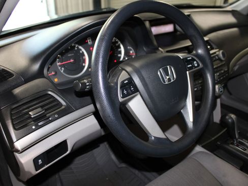 Used 2012 Honda Accord LX image 17