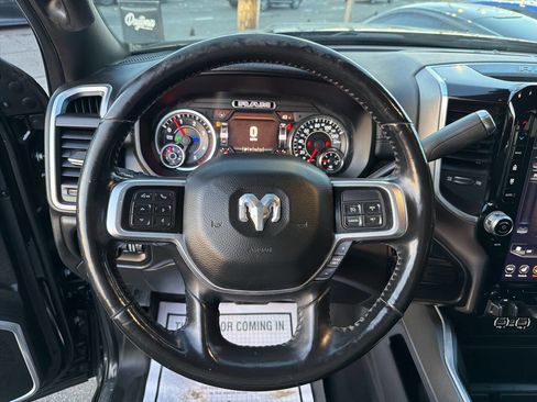 Used 2020 RAM 3500 Laramie w/ Night Edition image 33