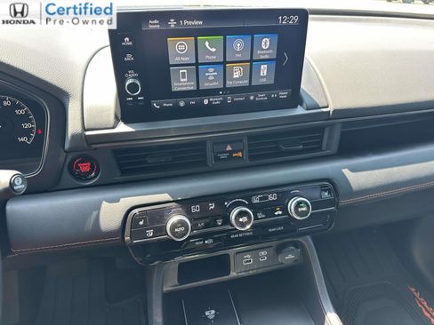 Certified 2025 Honda Pilot TrailSport image 17