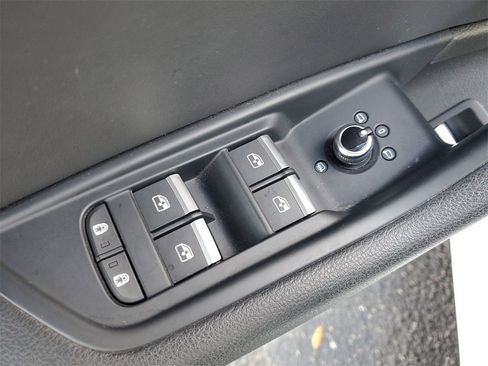 Used 2020 Audi A4 2.0T Premium w/ Convenience Package image 17