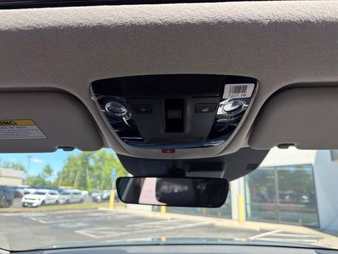 New 2026 Kia Niro EX FWD image 25