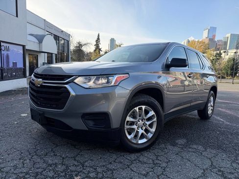 Used 2021 Chevrolet Traverse LS image 20