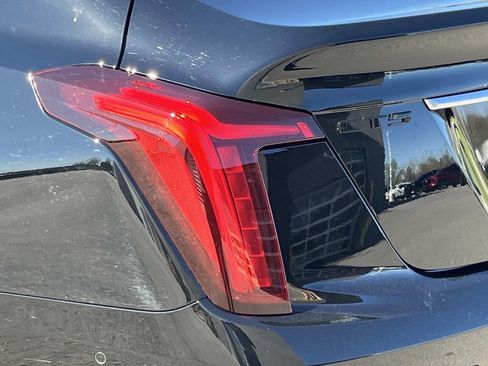 Used 2025 Cadillac CT5 Premium Luxury image 10