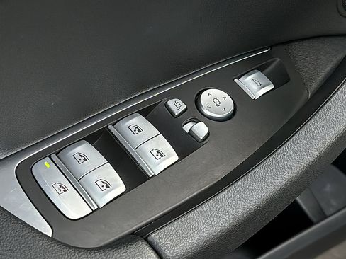 Used 2024 BMW X3 xDrive30i AWD/4WD image 41