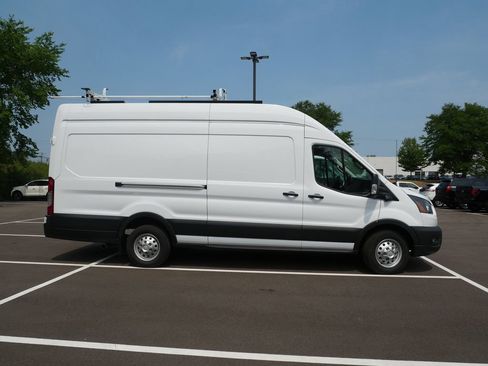 Used 2024 Ford Transit 350 148 High Roof Extended AWD w/ Load Area Protection Package image 4