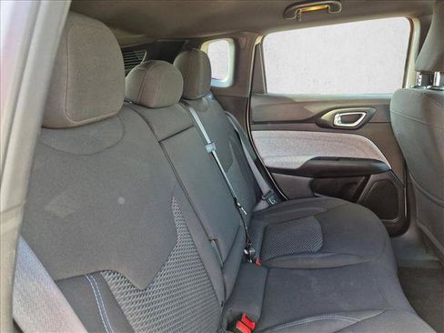 Used 2025 Jeep Compass Sport AWD/4WD image 17