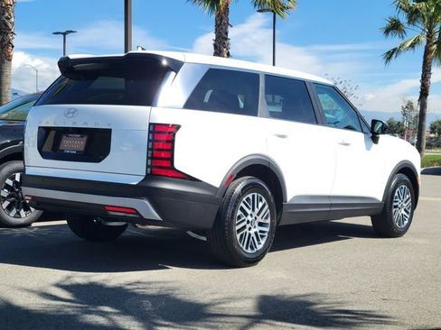 New 2026 Hyundai Palisade SE image 2