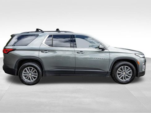 Used 2022 Chevrolet Traverse LT w/ LPO, Cargo Package AWD/4WD image 3