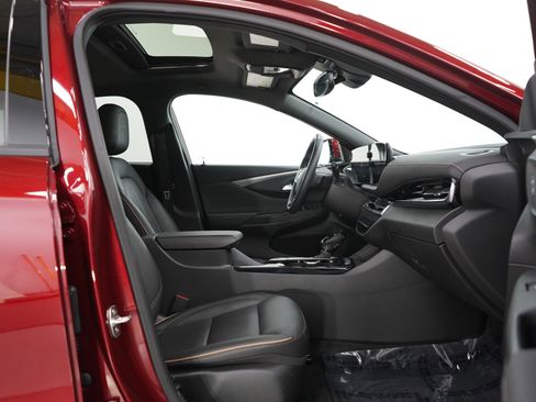 Used 2024 Buick Envista Avenir image 12