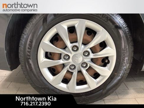 Certified 2019 Kia Forte Sedan image 25