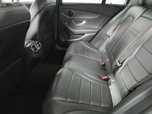 Used 2019 Mercedes-Benz C 300 Sedan image 8
