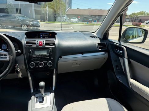 Used 2015 Subaru Forester 2.5i Limited w/ Popular Package #1 AWD/4WD image 17
