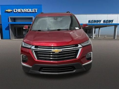 Used 2023 Chevrolet Traverse LT FWD image 6