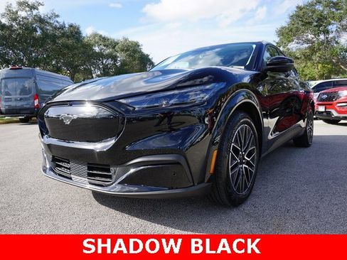 Used 2025 Ford Mustang Mach-E Premium image 19