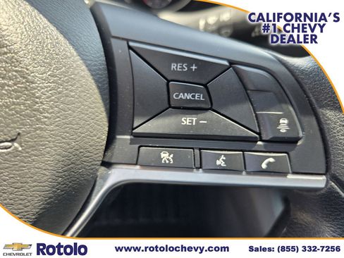 Used 2025 Nissan Sentra SV FWD image 22