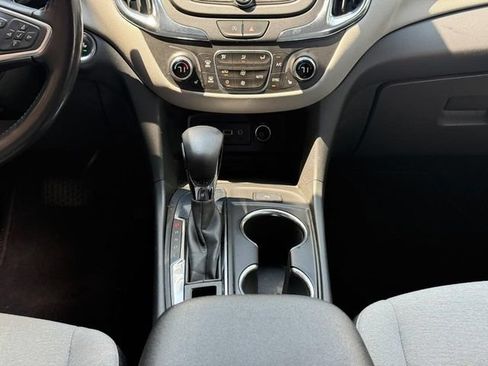 Used 2022 Chevrolet Equinox LT FWD image 15