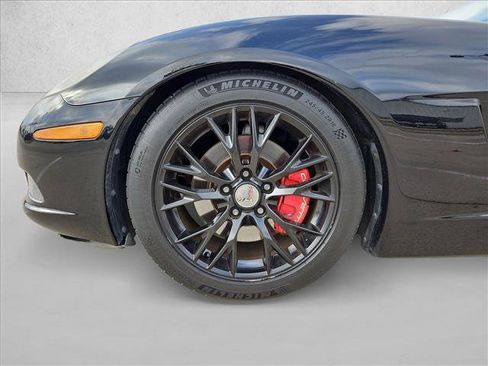 Used 2011 Chevrolet Corvette Coupe w/ 1LT image 20