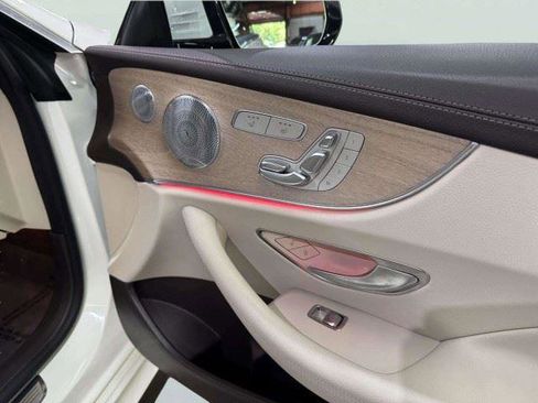 Used 2018 Mercedes-Benz E 400 Coupe image 31