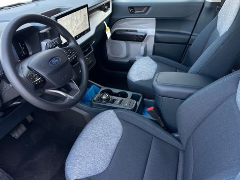 New 2026 Ford Maverick XLT image 9