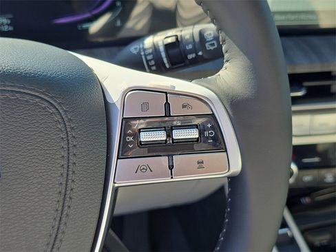 New 2025 Kia Telluride EX w/ EX Captain's Chair Package image 36