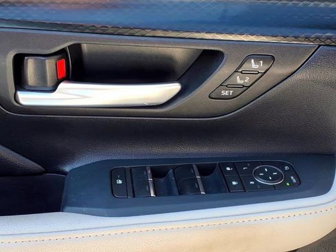 Certified 2025 Toyota Grand Highlander AWD Hybrid image 18