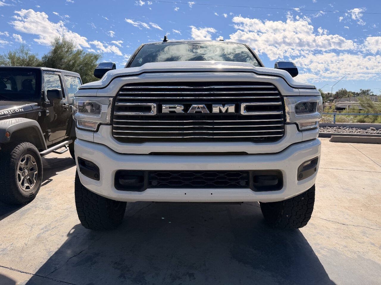 Used 2019 RAM 2500 Laramie AWD/4WD image 2