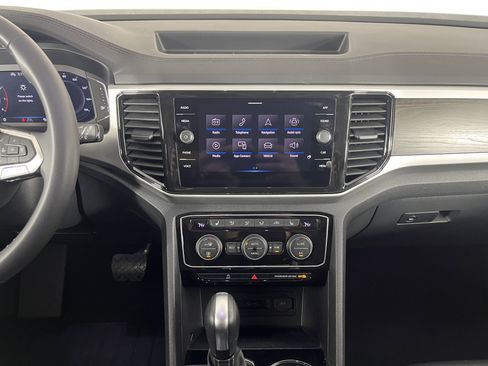 Certified 2023 Volkswagen Atlas SE w/ Black Wheel Package image 14