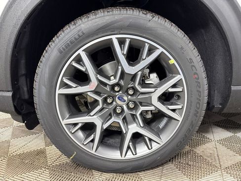 New 2027 Ford Explorer Platinum AWD/4WD image 13