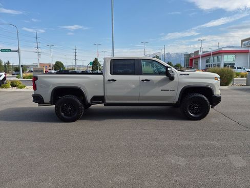Used 2026 Chevrolet Silverado 2500 ZR2 w/ LPO, Dark Essentials Package AWD/4WD image 2