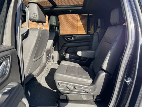 Certified 2022 Chevrolet Suburban LT w/ Luxury Package image 27