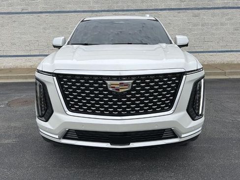 Certified 2025 Cadillac Escalade ESV Premium Luxury w/ Touring Package AWD/4WD image 2