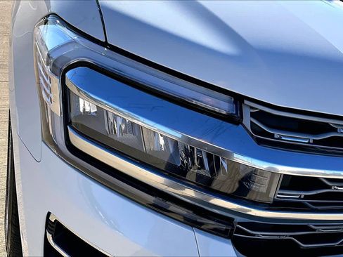 Used 2024 Ford Expedition Platinum image 28