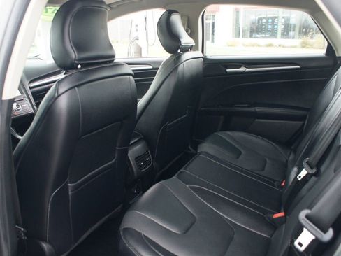 Used 2017 Ford Fusion Titanium image 12