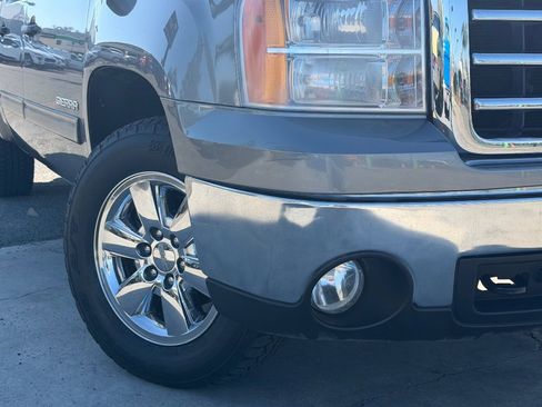 Used 2013 GMC Sierra 1500 4x4 Crew Cab Hybrid image 3