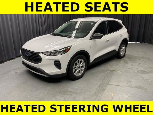 Used 2023 Ford Escape Active w/ Cold Weather Package FWD image 2