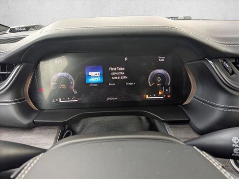 Used 2021 Jeep Grand Cherokee L Overland w/ Advanced Protech Group III image 9