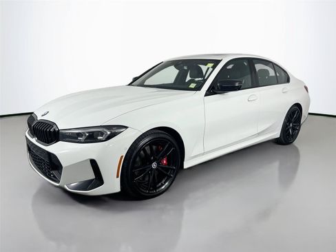 Used 2023 BMW 330i xDrive Sedan w/ M Sport Package AWD/4WD image 2