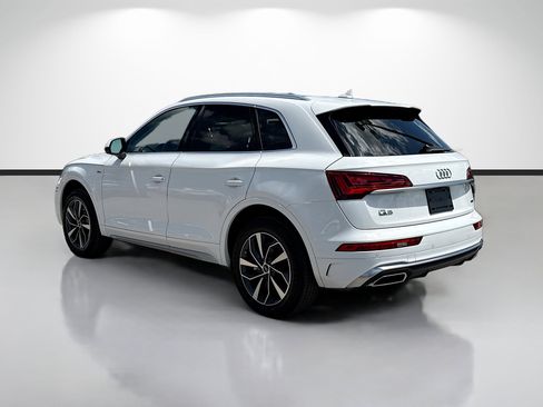 Used 2023 Audi Q5 2.0T Premium w/ Convenience Package AWD/4WD image 5