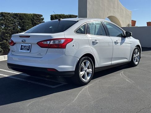 Used 2014 Ford Focus SE image 6
